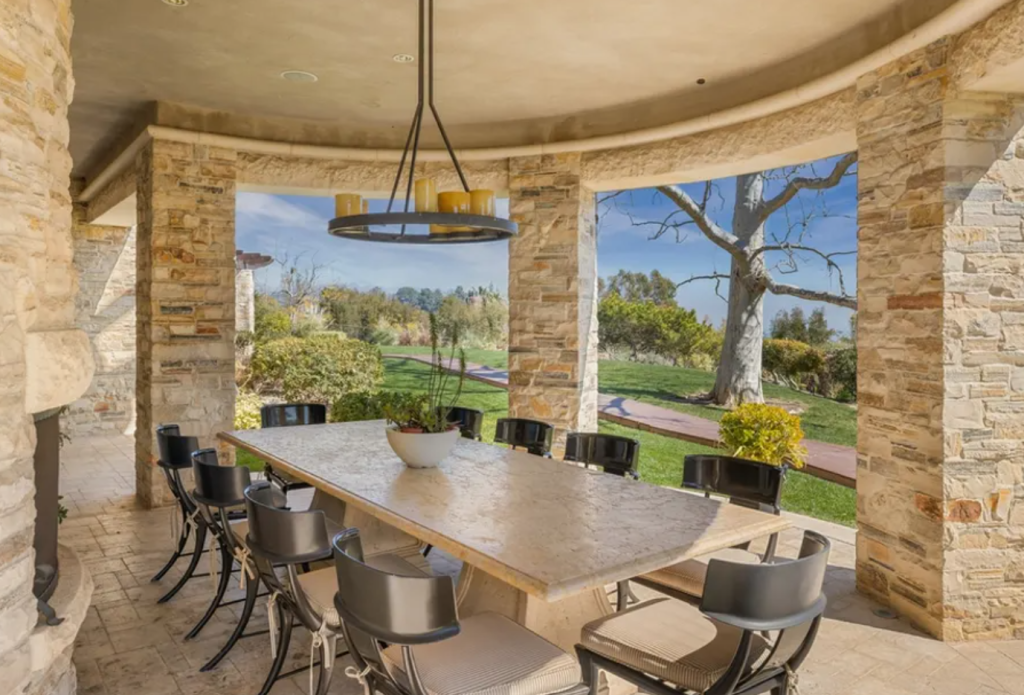 Quincy Jones' Bel Air Estate Lists for $59.995M